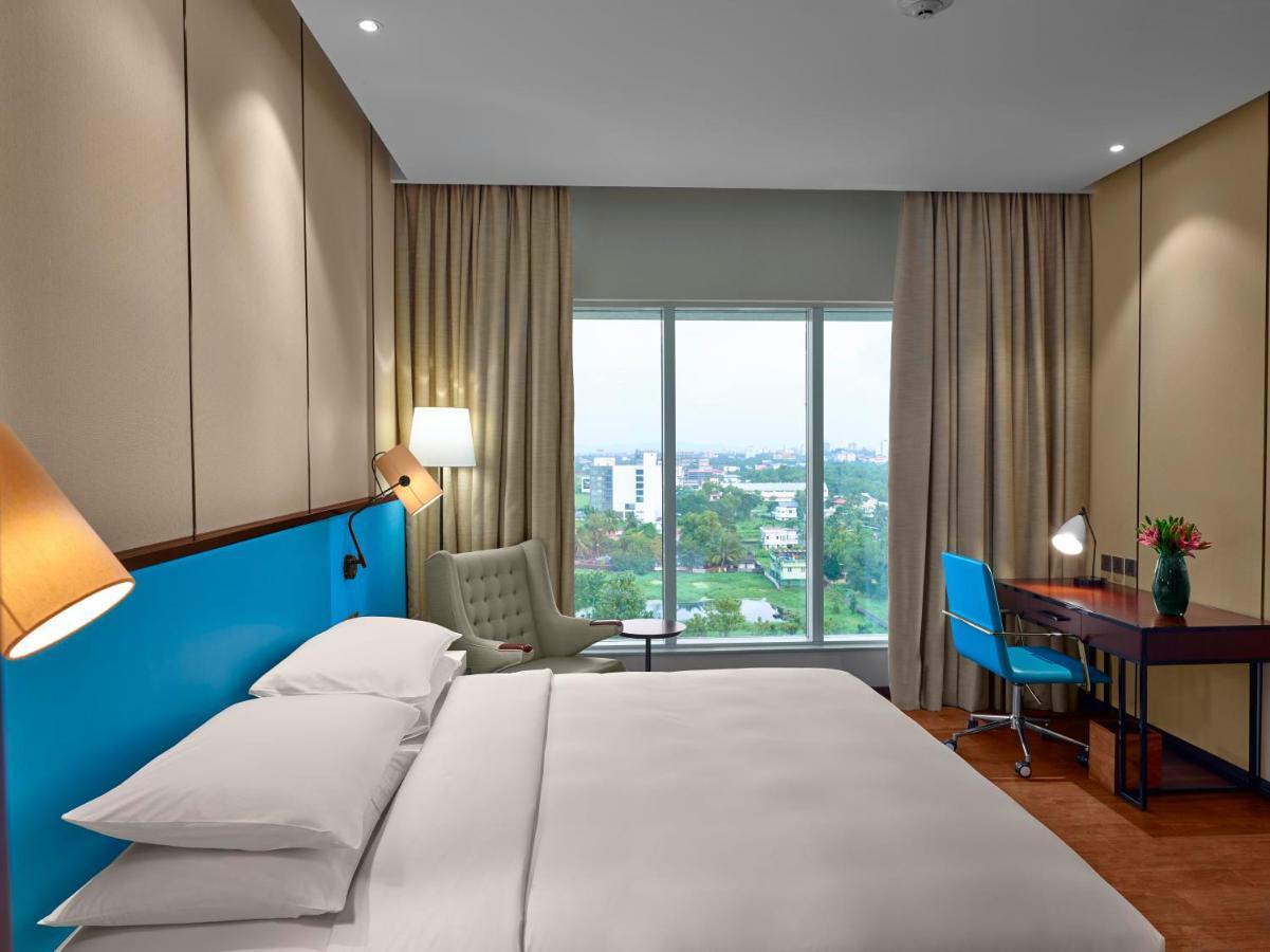 Hotel Hyatt Regency Thrissur Esterno foto