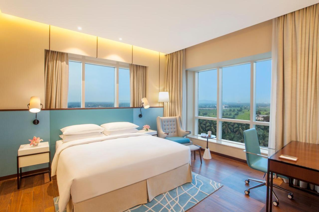 Hotel Hyatt Regency Thrissur Esterno foto